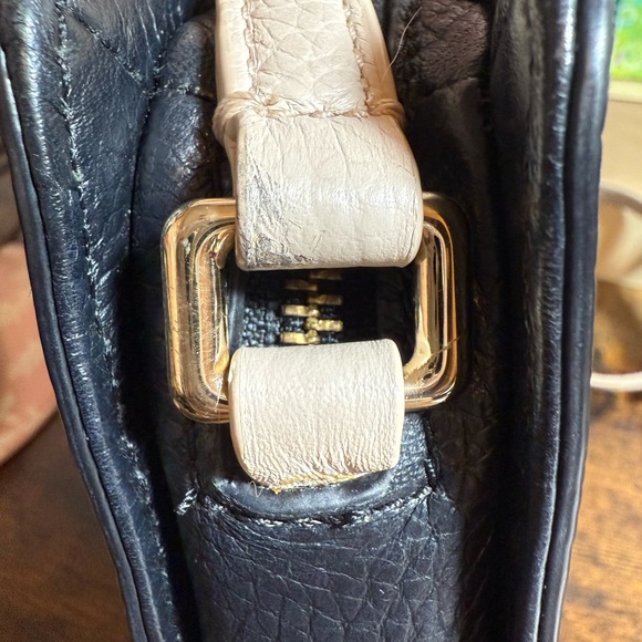 Kate Spade Black Crossbody Bag with Bow - Size 8.75”L x 6.5”H x 2”W - Picture 6 of 15